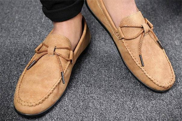 豆豆鞋前面老臟怎么辦 這樣來處理 豆豆鞋前面老臟怎么辦 這樣來處理