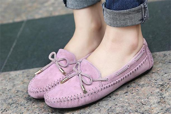 豆豆鞋適合什么人穿 要注意場合 豆豆鞋適合什么人穿 要注意場合