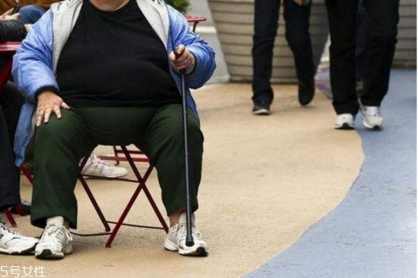 白色肥胖紋可以消除嗎 拿什么來(lái)拯救肥胖紋