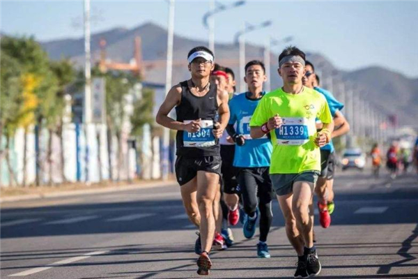 跑半馬怎么訓(xùn)練 制定合理計(jì)劃 跑半馬怎么訓(xùn)練 制定合理計(jì)劃