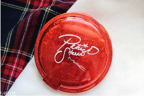 mac高光粉餅限量聯名是什么顏色 mac patrick starr聯名