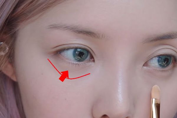 5款眼部彩妝推薦 讓你的眼妝更出色 5款眼部彩妝推薦 讓你的眼妝更出色