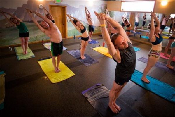 高溫瑜伽后可以洗澡嗎 不要馬上洗澡 高溫瑜伽后可以洗澡嗎 不要馬上洗澡