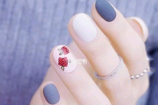 高級(jí)時(shí)髦磨砂美甲圖片 嫵媚氣質(zhì)磨砂美甲 高級(jí)時(shí)髦磨砂美甲圖片 嫵媚氣質(zhì)磨砂美甲