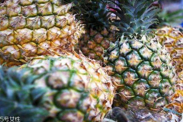 菠蘿怎么吃最好 菠蘿的正確吃法 菠蘿怎么吃最好 菠蘿的正確吃法