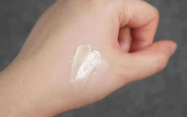 眼霜哪個牌子好 8款明星眼霜評測 眼霜哪個牌子好 8款明星眼霜評測