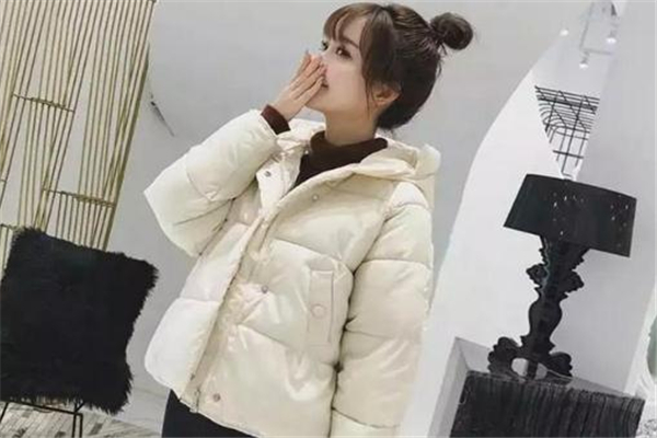 今年過年流行什么外套 小仙女必備款 今年過年流行什么外套 小仙女必備款