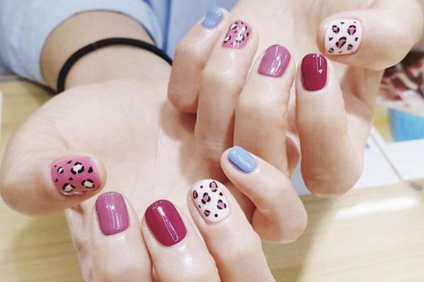 粉色系美甲圖片2019 初戀粉色系美甲 粉色系美甲圖片2019 初戀粉色系美甲