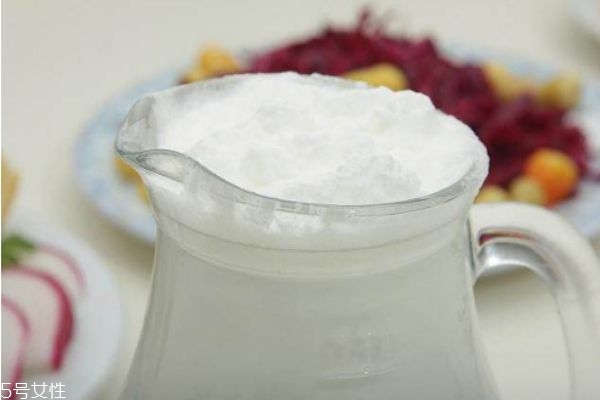 酸奶喝多了會(huì)怎樣 喝酸奶的最佳時(shí)間 酸奶喝多了會(huì)怎樣 喝酸奶的最佳時(shí)間