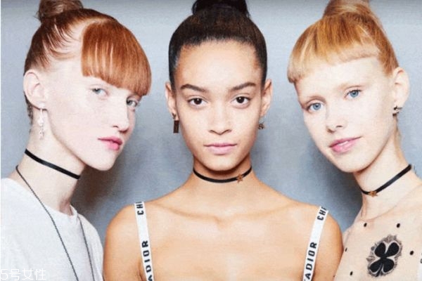 20歲女生如何護(hù)膚 20歲女生早晚護(hù)膚步驟