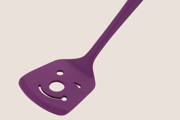 硅膠鍋鏟耐多少度高溫 230度都不會融化 硅膠鍋鏟耐多少度高溫 230度都不會融化