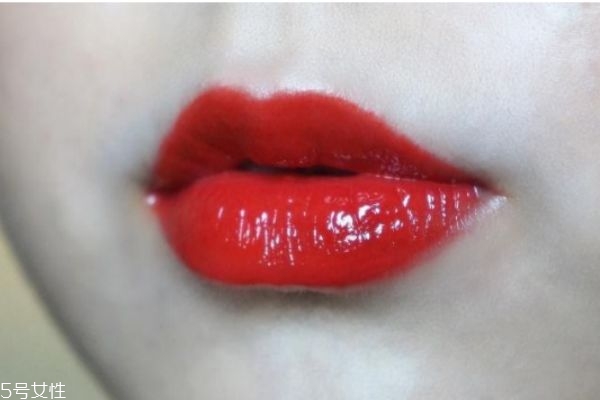 mac棒棒糖唇釉哪個(gè)好看 mac棒棒糖唇釉黃皮日常色號