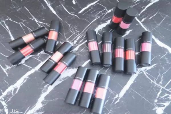 mac棒棒糖唇釉哪個(gè)好看 mac棒棒糖唇釉黃皮日常色號