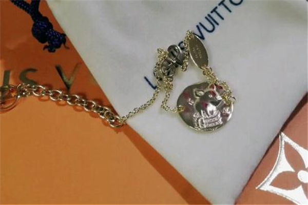 lv豬年限定手鏈多少錢(qián) 本命年禮物最佳選擇 lv豬年限定手鏈多少錢(qián) 本命年禮物最佳選擇