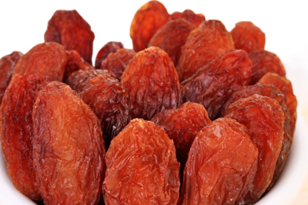 葡萄干能泡酒嗎 教你用葡萄干泡酒 葡萄干能泡酒嗎 教你用葡萄干泡酒