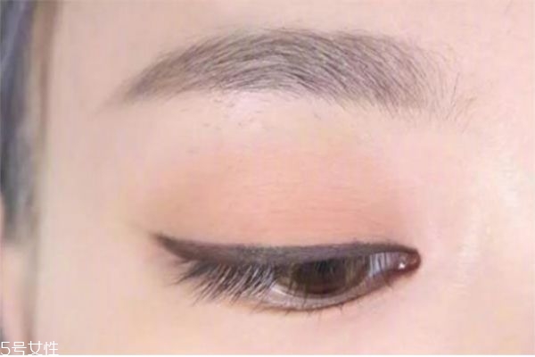 深棕色眼妝怎么畫 眼妝的畫法步驟教程 深棕色眼妝怎么畫 眼妝的畫法步驟教程