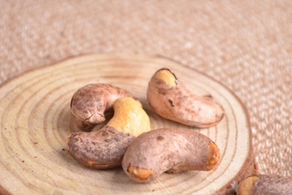 腰果可以炒什么菜 教你幾道腰果菜肴 腰果可以炒什么菜 教你幾道腰果菜肴