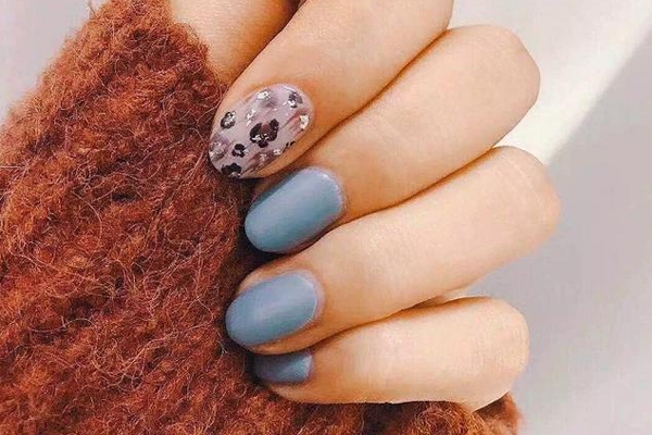 冬季亮色美甲圖片 元?dú)鉂M滿冬日美甲 冬季亮色美甲圖片 元?dú)鉂M滿冬日美甲