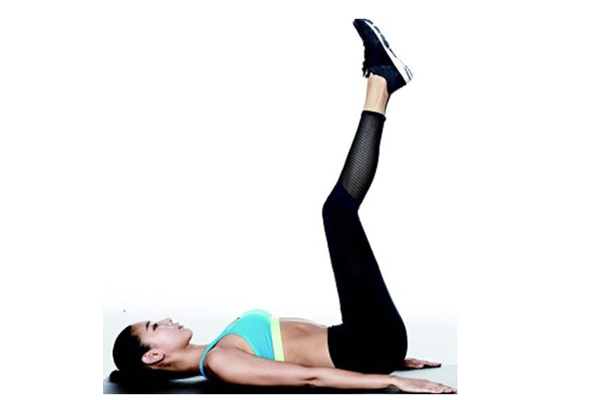 女生腹肌怎么練最快圖解 教你打造完美腹肌線條 女生腹肌怎么練最快圖解 教你打造完美腹肌線條