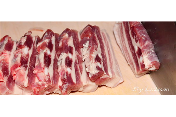 控肉飯跟鹵肉飯一樣嗎 控肉飯的做法圖解 控肉飯跟鹵肉飯一樣嗎 控肉飯的做法圖解