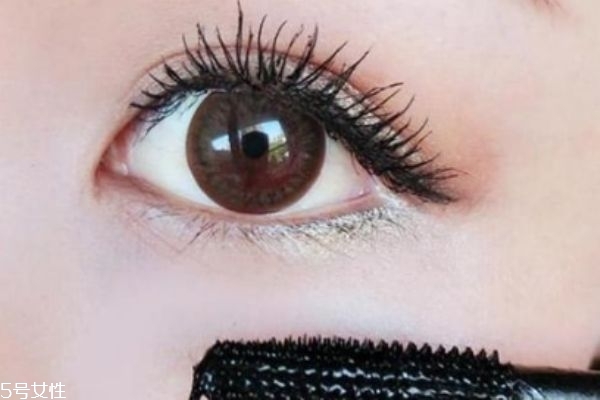 下睫毛太少太短怎么辦 教你畫出自然下睫毛 下睫毛太少太短怎么辦 教你畫出自然下睫毛