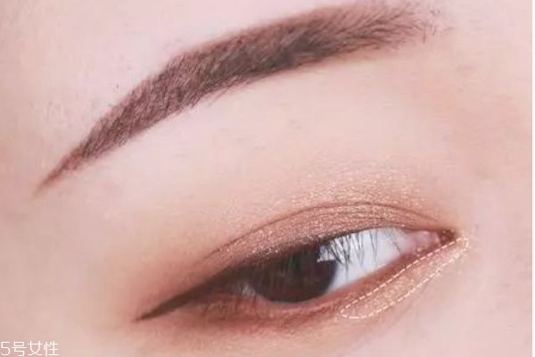 深棕色眼妝怎么畫 眼妝的畫法步驟教程 深棕色眼妝怎么畫 眼妝的畫法步驟教程