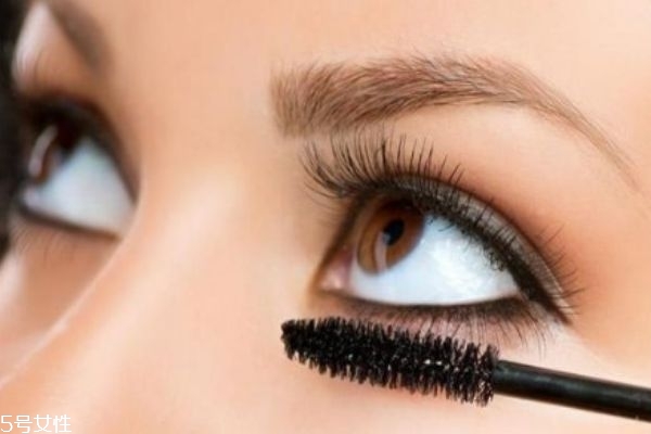 下睫毛太少太短怎么辦 教你畫出自然下睫毛 下睫毛太少太短怎么辦 教你畫出自然下睫毛