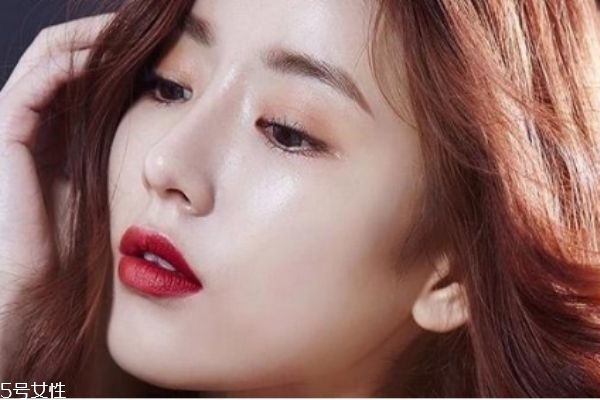 下睫毛太少太短怎么辦 教你畫出自然下睫毛 下睫毛太少太短怎么辦 教你畫出自然下睫毛