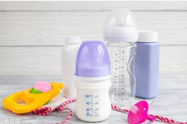 奶瓶材質(zhì)pp和ppus是什么 奶瓶材質(zhì)分析 奶瓶材質(zhì)pp和ppus是什么 奶瓶材質(zhì)分析