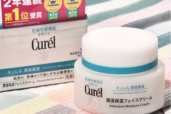 珂潤(rùn)面霜會(huì)不會(huì)悶痘 正確使用就不會(huì) 珂潤(rùn)面霜會(huì)不會(huì)悶痘 正確使用就不會(huì)