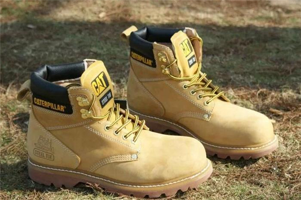 cat大黃靴多少錢 不同款式價(jià)格不同