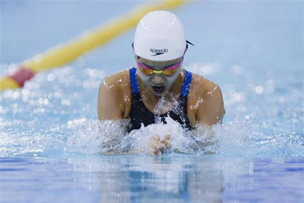 蛙泳和自由泳哪個好學(xué) 建議從蛙泳開始 蛙泳和自由泳哪個好學(xué) 建議從蛙泳開始