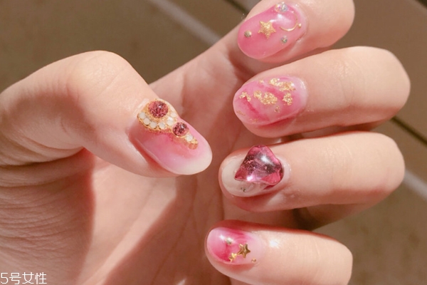 高清星月美甲圖片 仙女專屬星月美甲 高清星月美甲圖片 仙女專屬星月美甲