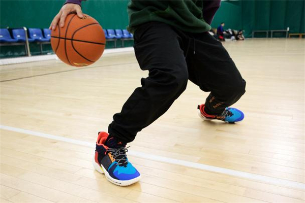 why not zero.2威少二代偏碼嗎 按常規(guī)尺碼選購 why not zero.2威少二代偏碼嗎 按常規(guī)尺碼選購