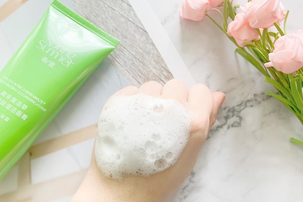 春夏復(fù)活草系列怎么樣 春夏復(fù)活草系列適合膚質(zhì) 春夏復(fù)活草系列怎么樣 春夏復(fù)活草系列適合膚質(zhì)