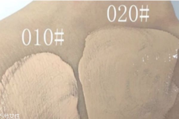 迪奧恒久凝脂粉底液怎么用 迪奧恒久凝脂粉底液色號(hào) 迪奧恒久凝脂粉底液怎么用 迪奧恒久凝脂粉底液色號(hào)