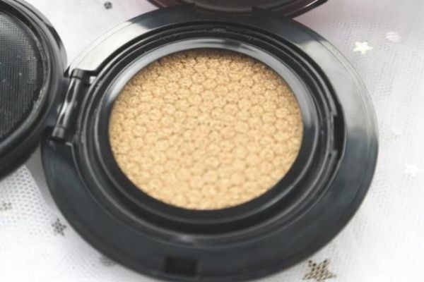 vov星辰氣墊怎么樣 vov煥亮星辰恒顏氣墊霜 vov星辰氣墊怎么樣 vov煥亮星辰恒顏氣墊霜