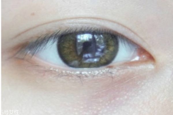 如何用遮瑕膏遮黑眼圈 最全的遮瑕膏使用方法大全 如何用遮瑕膏遮黑眼圈 最全的遮瑕膏使用方法大全