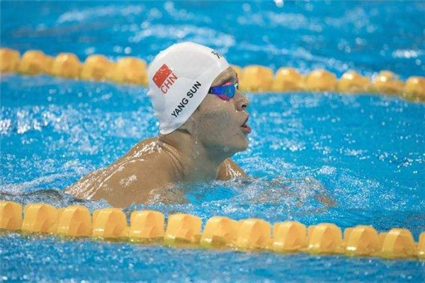 自由泳鼻子老進(jìn)水怎么辦 注意這些動作 自由泳鼻子老進(jìn)水怎么辦 注意這些動作