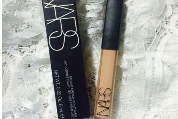 滋潤型遮瑕膏推薦 適合干皮的遮瑕膏 滋潤型遮瑕膏推薦 適合干皮的遮瑕膏