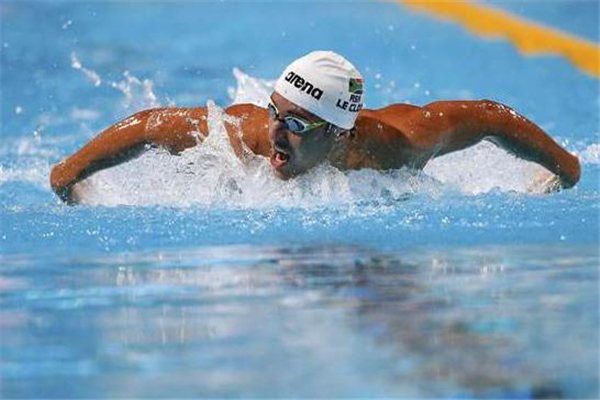 蝶泳可以鍛煉哪些肌肉 胸部和腰腹 蝶泳可以鍛煉哪些肌肉 胸部和腰腹