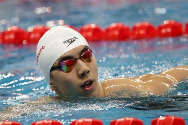 蛙泳可以減肚子嗎 要看運(yùn)動(dòng)量 蛙泳可以減肚子嗎 要看運(yùn)動(dòng)量