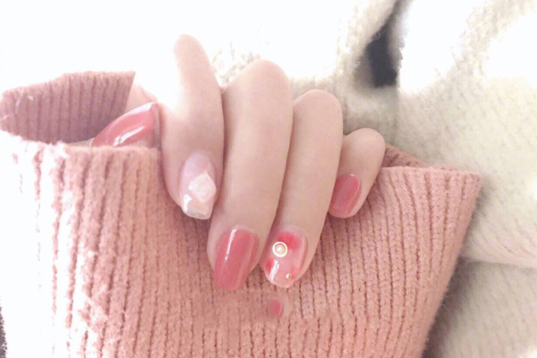 溫柔短指甲美甲圖片 好駕馭溫柔短指甲美甲 溫柔短指甲美甲圖片 好駕馭溫柔短指甲美甲