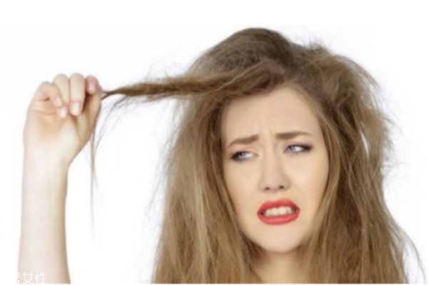 頭發(fā)天生細(xì)軟會(huì)禿頭嗎 頭發(fā)稀少細(xì)軟原因 頭發(fā)天生細(xì)軟會(huì)禿頭嗎 頭發(fā)稀少細(xì)軟原因