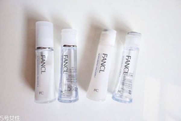 保濕型水乳有哪些 保濕效果最好的水乳 保濕型水乳有哪些 保濕效果最好的水乳