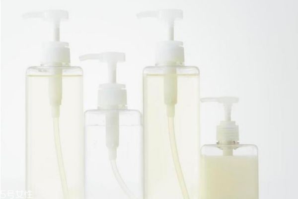 水乳到底怎么用 水乳這樣用效果比較好 水乳到底怎么用 水乳這樣用效果比較好