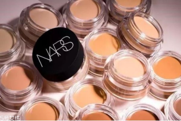 滋潤型遮瑕膏推薦 適合干皮的遮瑕膏 滋潤型遮瑕膏推薦 適合干皮的遮瑕膏