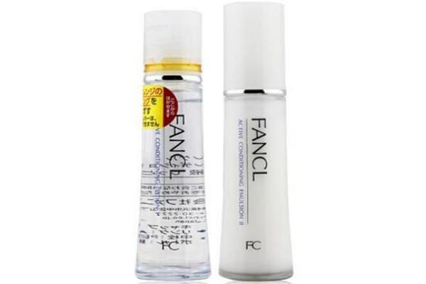 保濕型水乳有哪些 保濕效果最好的水乳 保濕型水乳有哪些 保濕效果最好的水乳