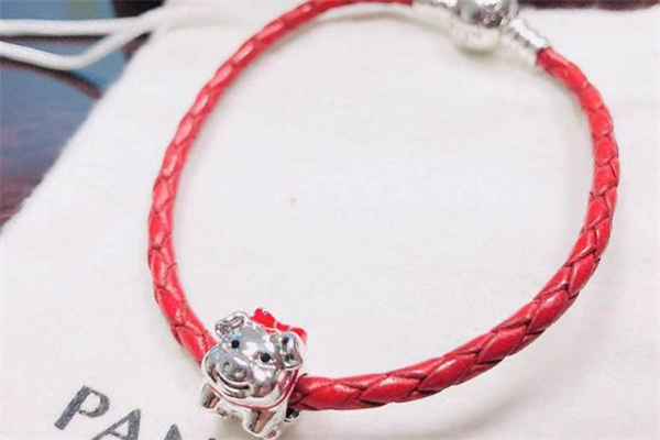 潘多拉豬年紅繩手鏈多少錢(qián) 本命年最佳禮物