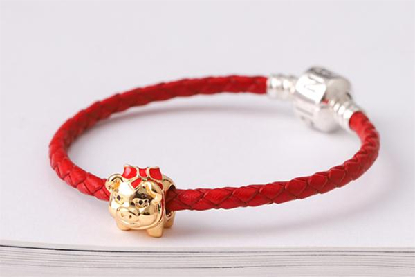潘多拉豬年紅繩手鏈多少錢(qián) 本命年最佳禮物